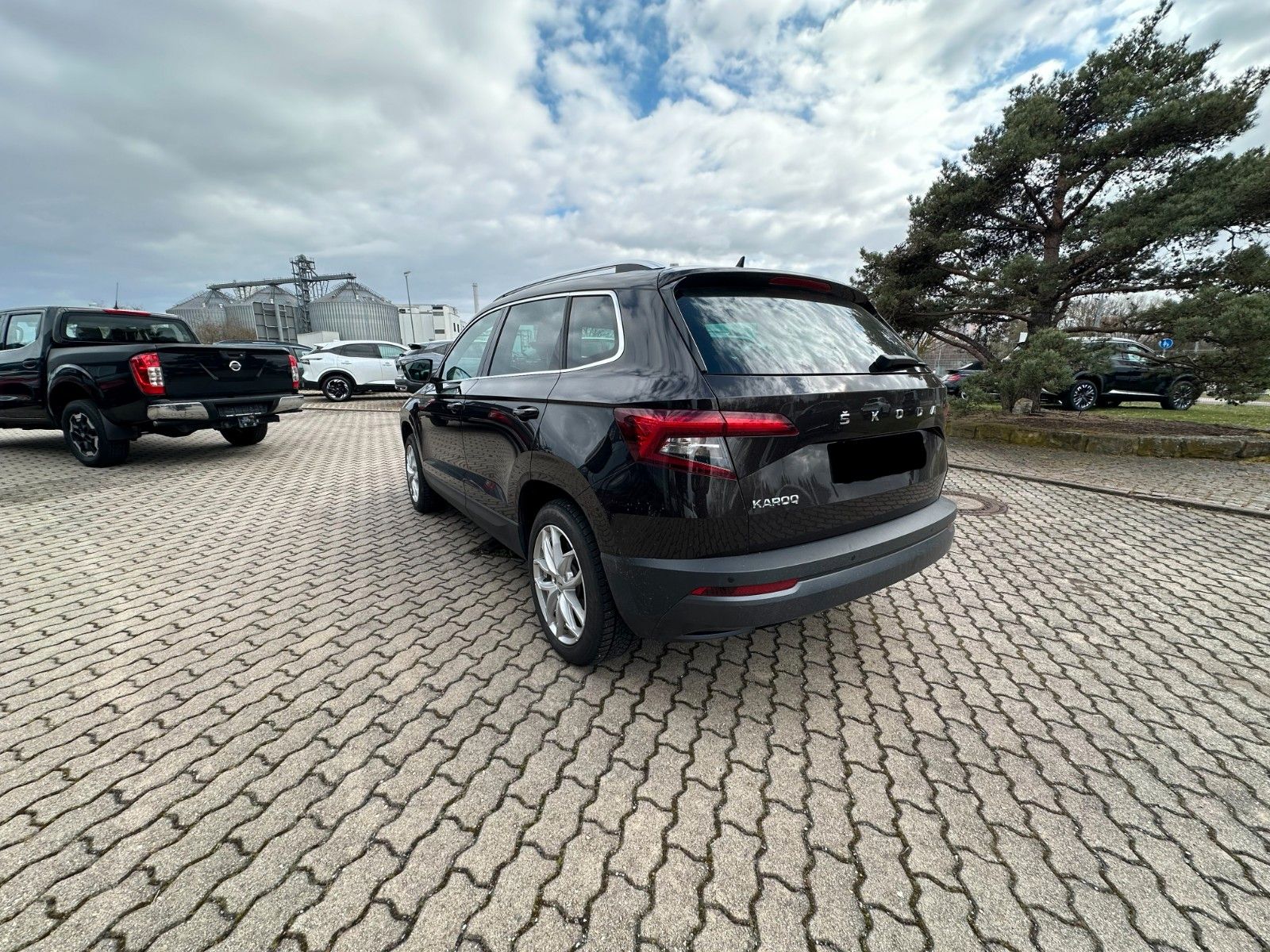 Fahrzeugabbildung SKODA Karoq Clever