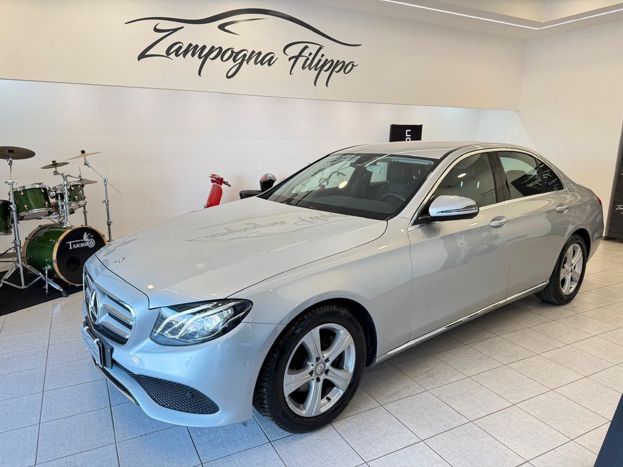 MERCEDES-BENZ Mercedes E 220 d Auto Premium Plus 2017