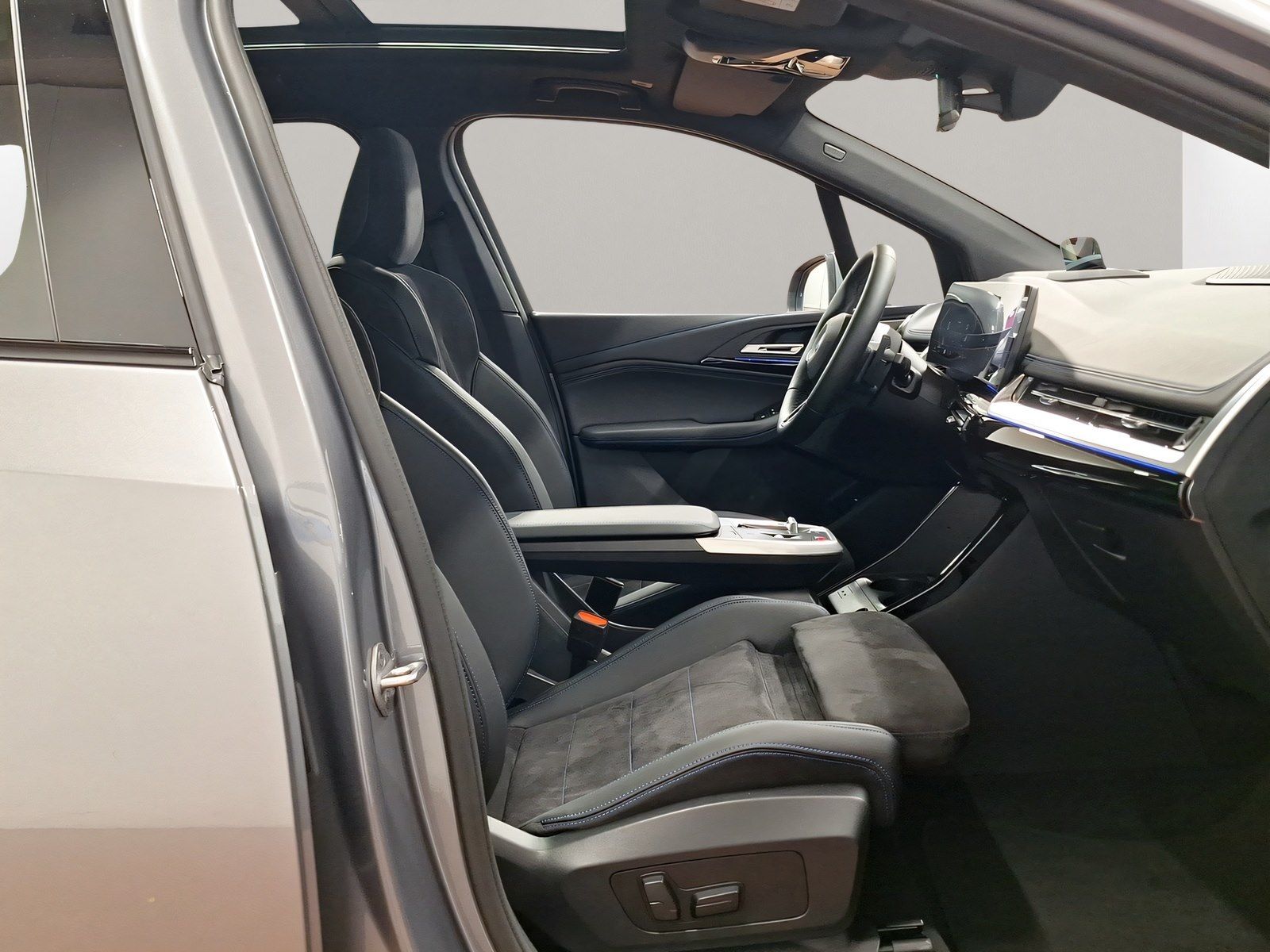 BMW 223 Active Tourer - Bild 5