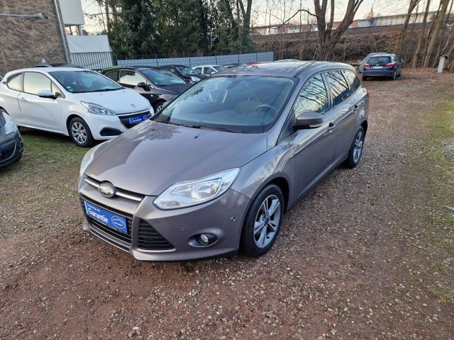 Ford Focus Turnier klima 82Tkm Sitzhzg PDC 2Hnd ESP