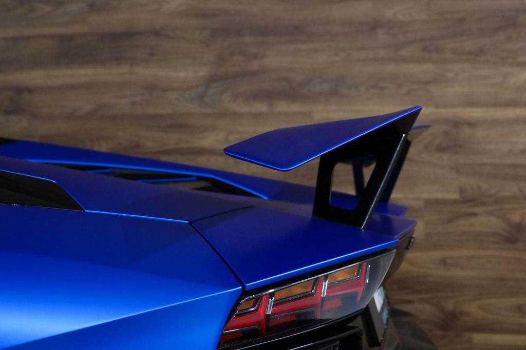 Lamborghini Aventador