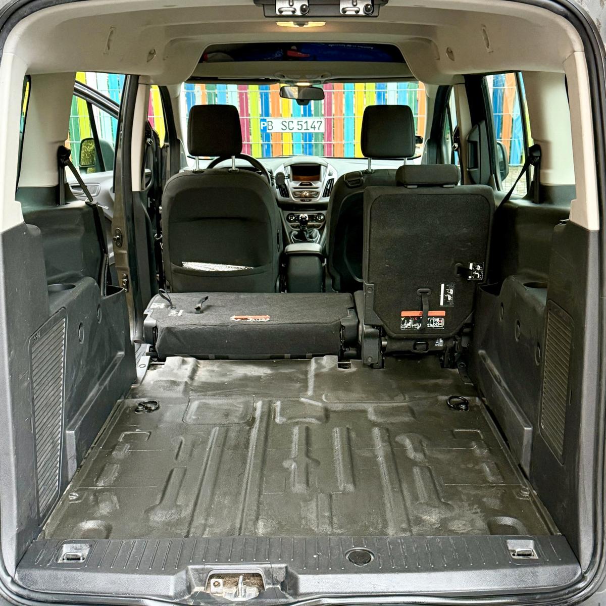 Ford Transit Connect L2 | Micro-Camper + Familie