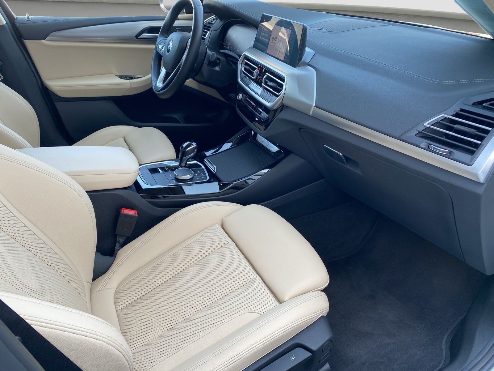 BMW X3 xDrive 20i LED HUD Navi ParkAss RFK AUT foto 18