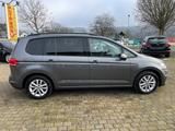 Volkswagen Touran 1,6TDI Navi,RCDMP3,SHZ,ACA,7Sitze,Euro6, - : Kleinbus, €