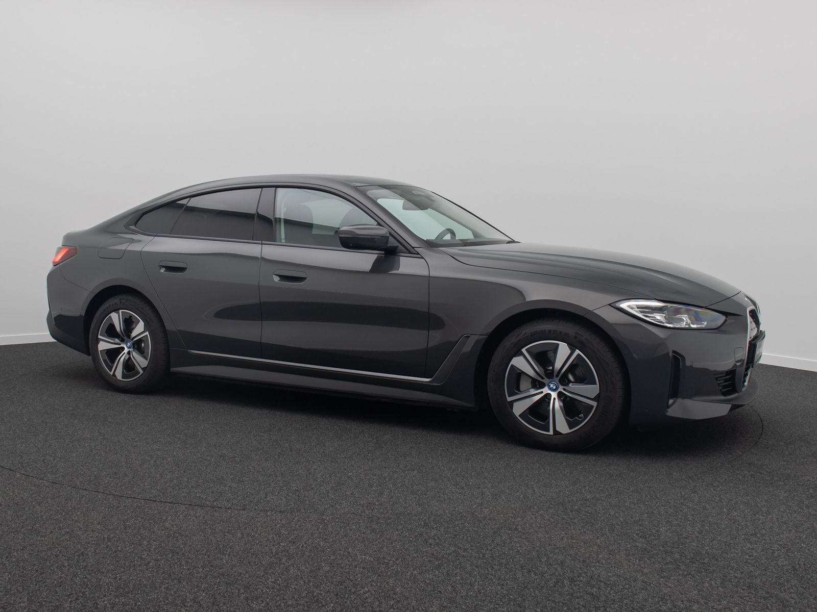 Fahrzeugabbildung BMW i4 eD35 Gran Coupe Glasdach HUD Komfort 360&deg;H/K