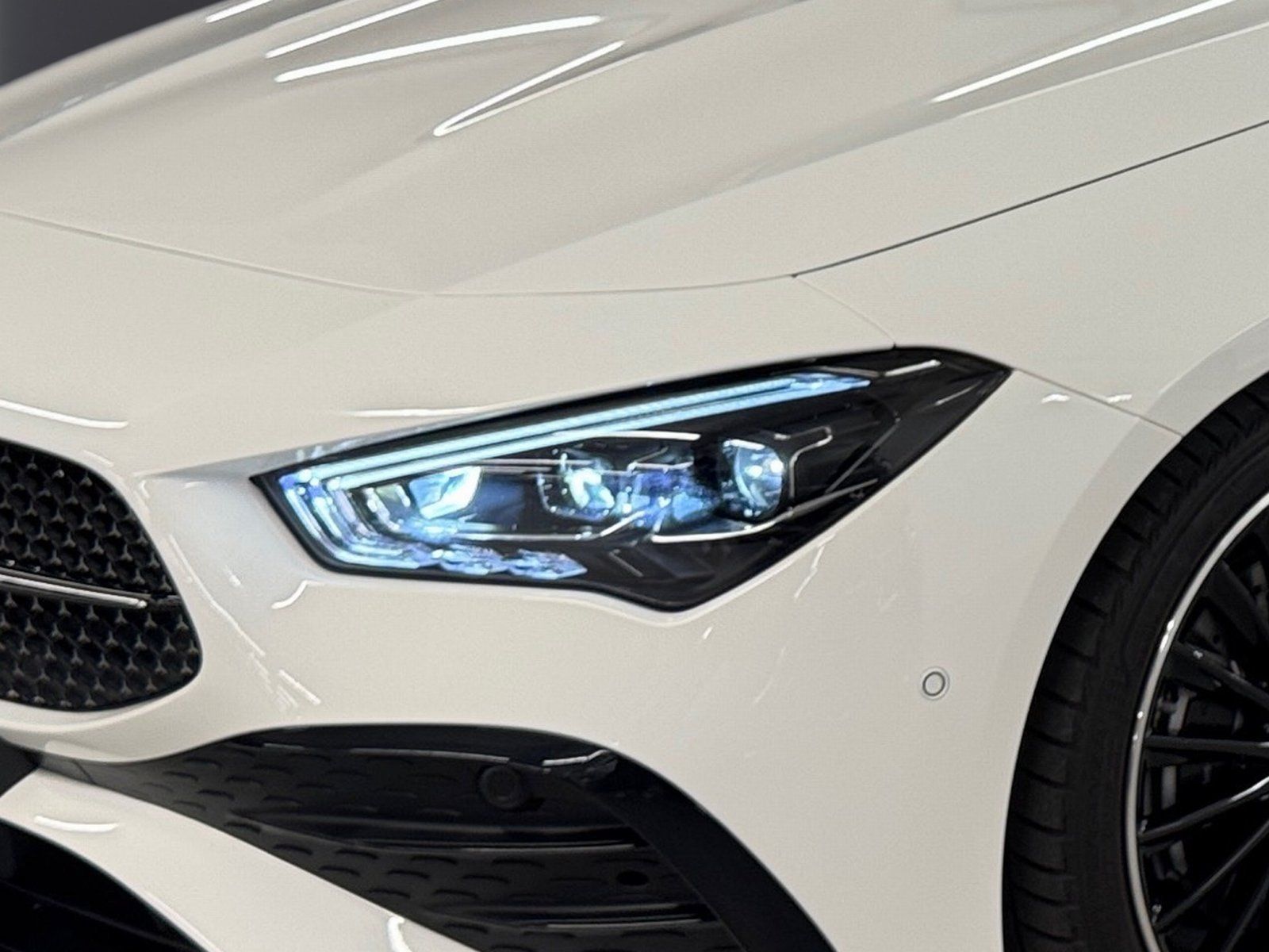 Fahrzeugabbildung Mercedes-Benz CLA 200 AMG Plus*Burmester*Pano*Disto*HUD*Night*