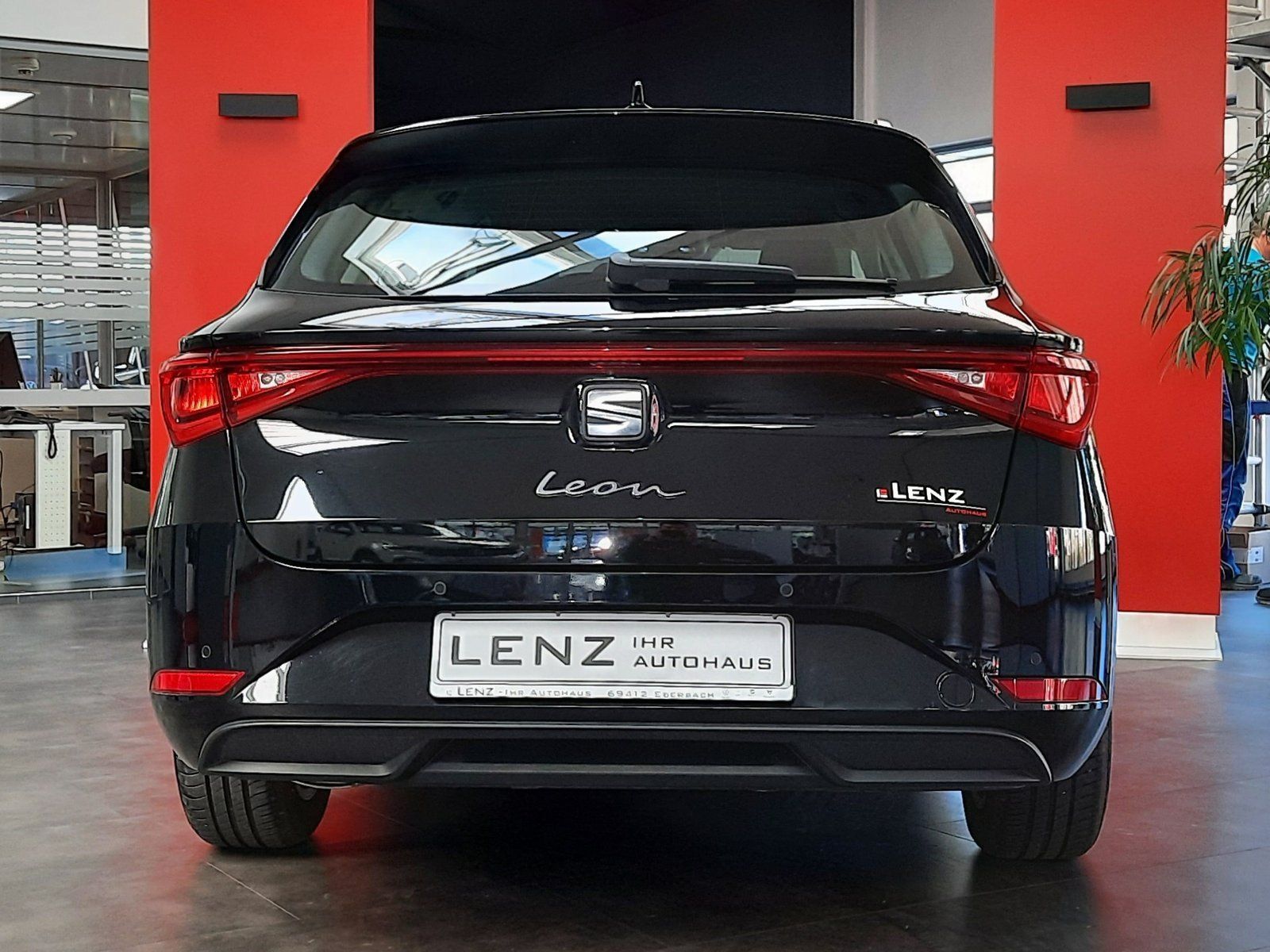 Fahrzeugabbildung SEAT Leon ST Style TSI DSG *LED*PDC*Sithzg*AppConn.*