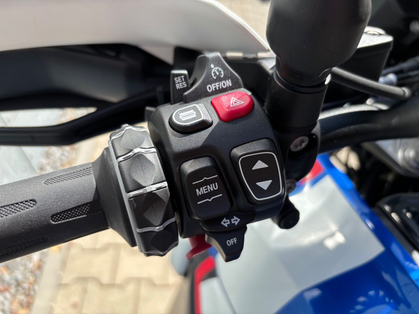 Fahrzeugabbildung BMW R 1300 GS Trophy 4 Pakete Fahrzeughöhenregelung