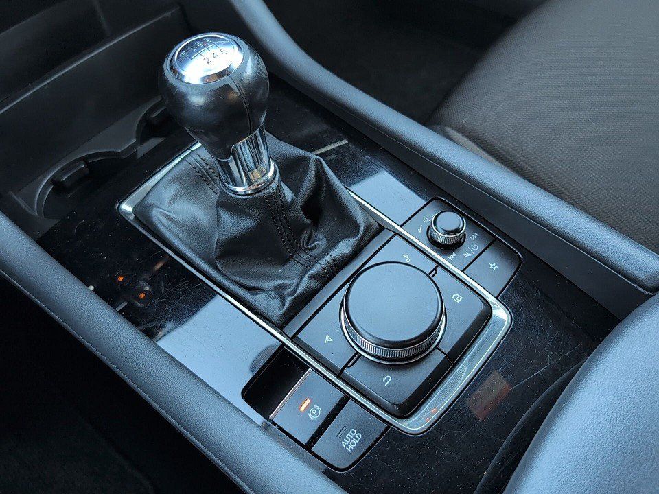 Fahrzeugabbildung Mazda 3 SKY-G 122 SELECTION NAVI+BOSE+360+HUD+MATRIX++