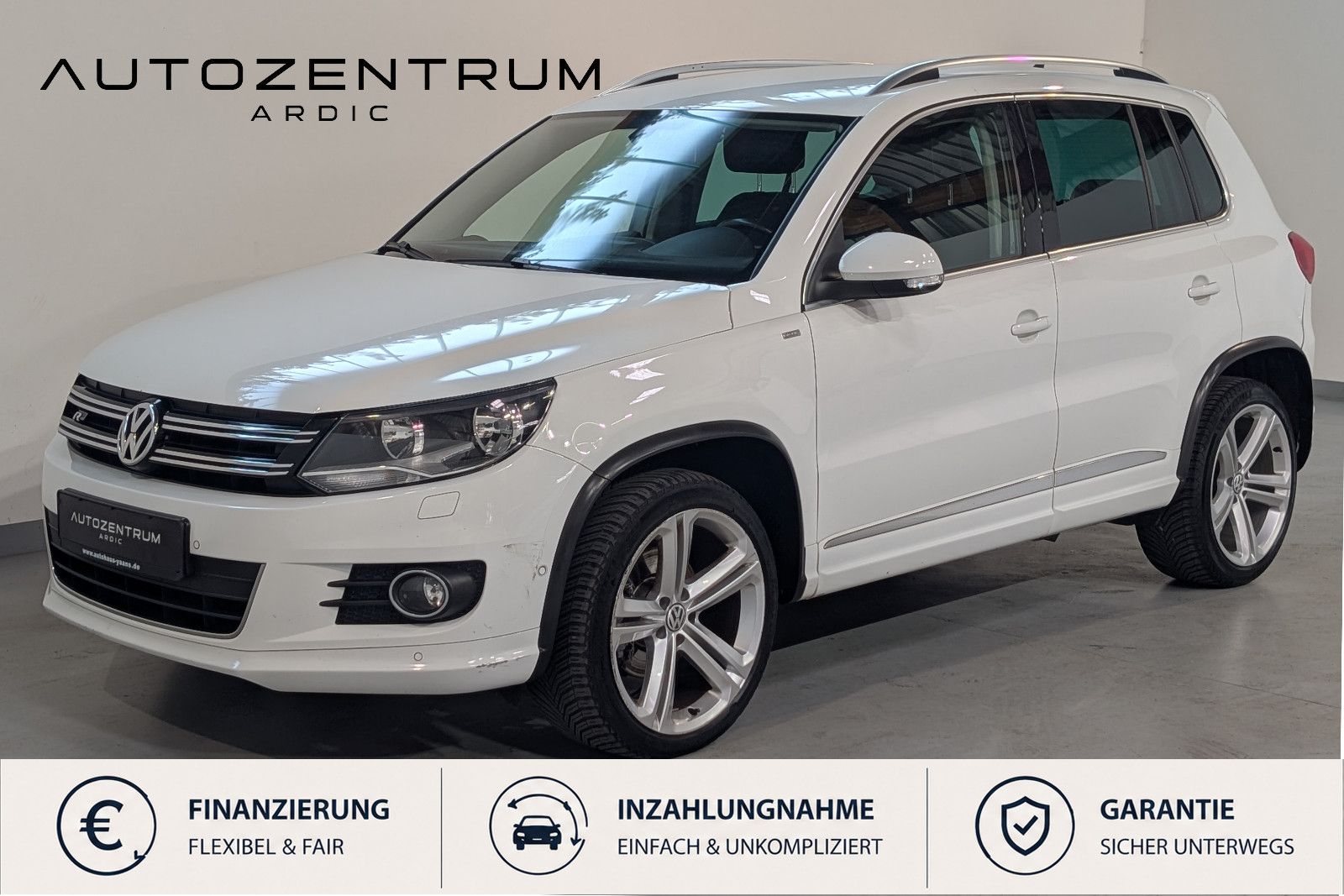 Volkswagen Tiguan 1.4 TSI R-LINE NAVI+SITZHZG+19"+AHK