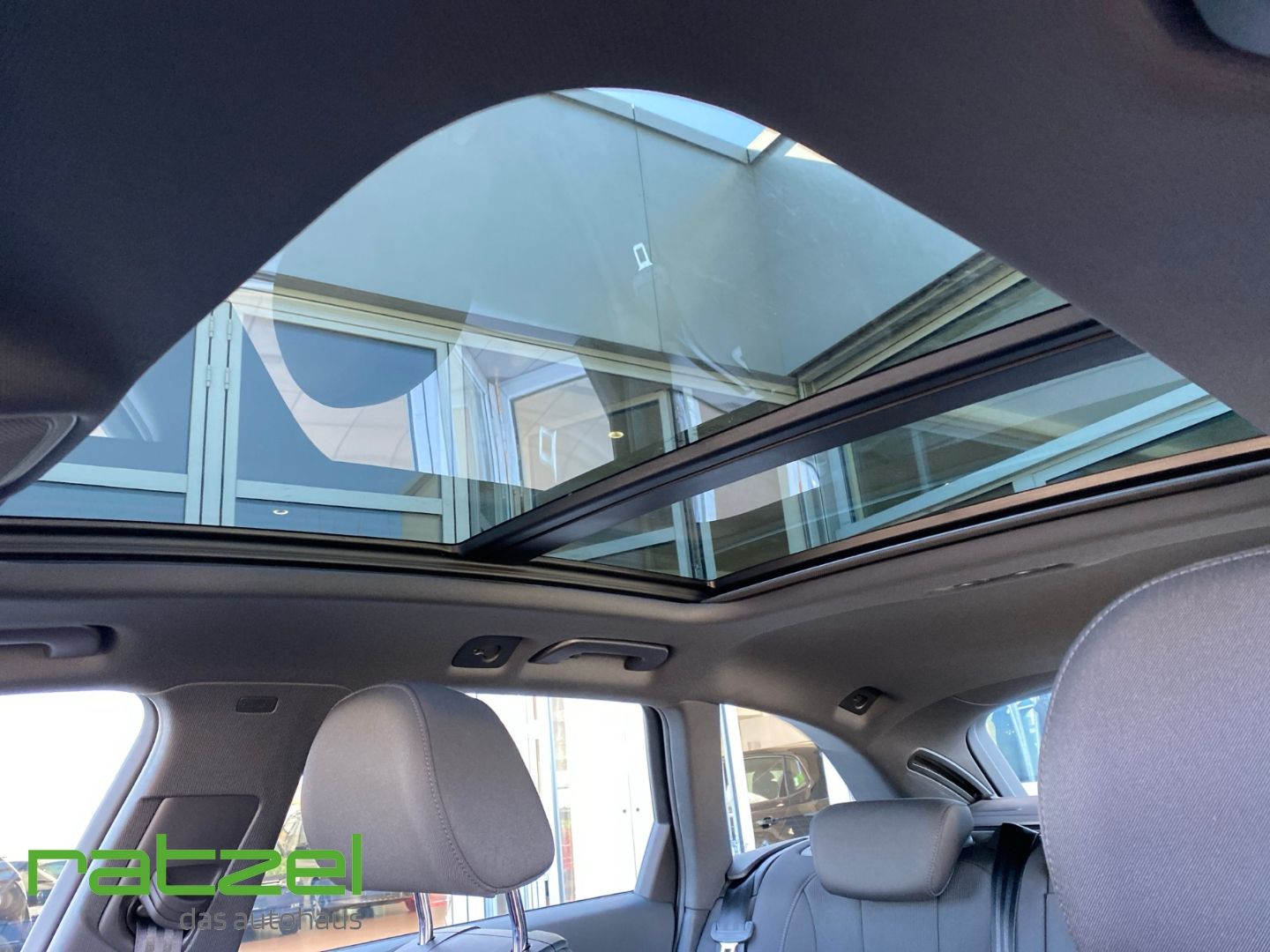 Fahrzeugabbildung Audi A4 Avant S line 40 TDI Navi LED ACC DAB SHZ Spur