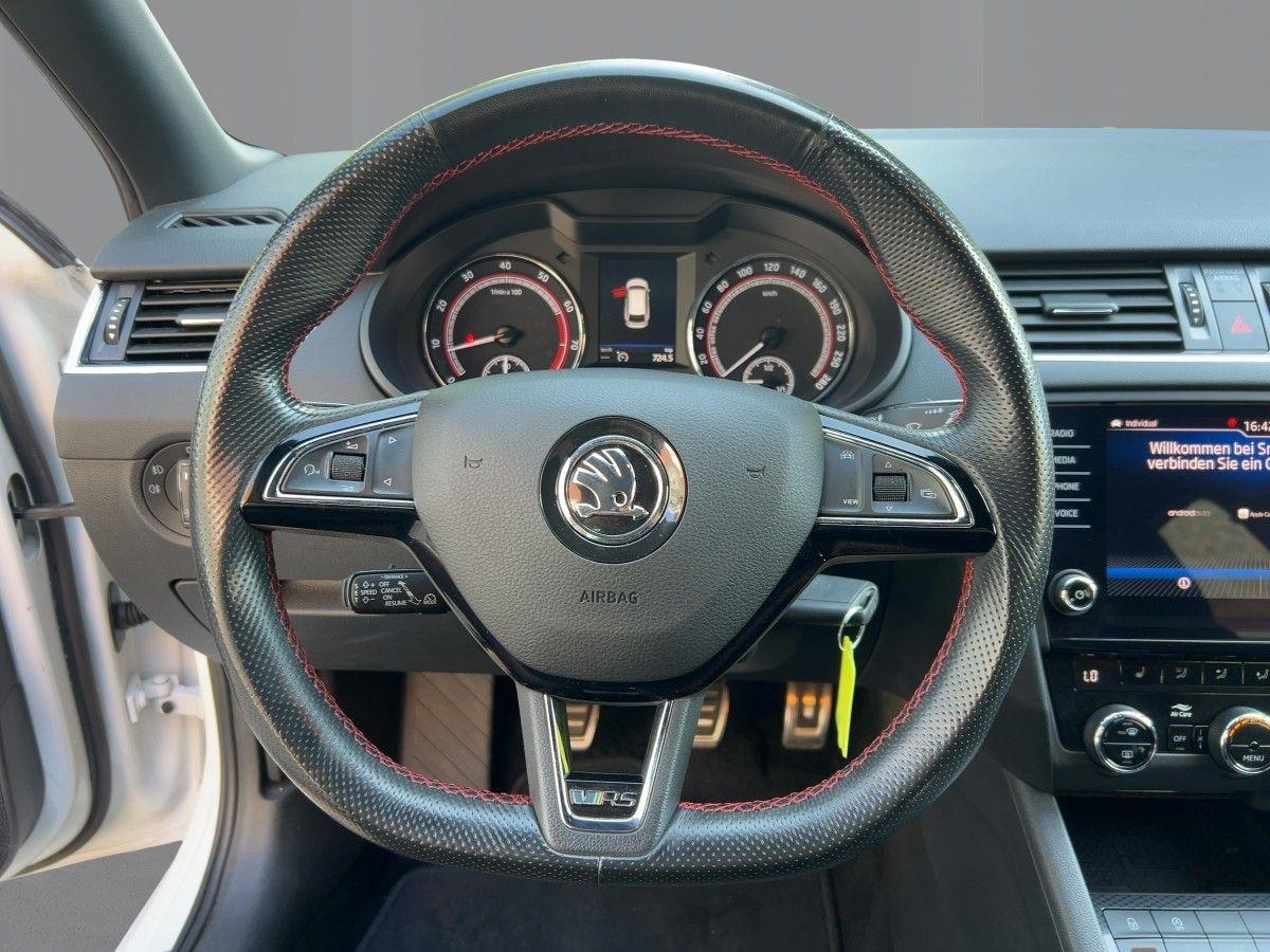 Skoda Octavia 2.0 TSI RS 6-Gang LED PDC Navi ACC