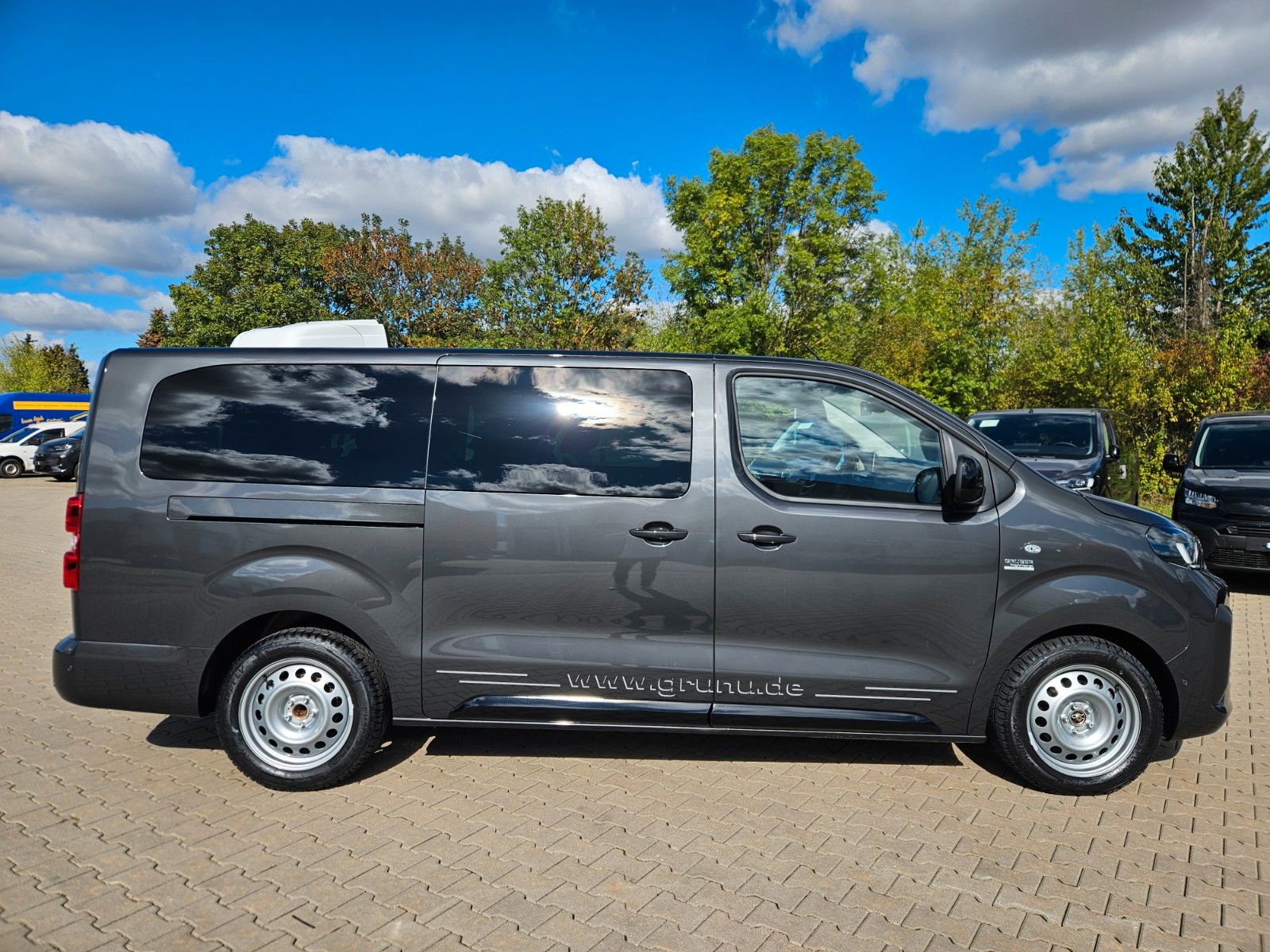 Fahrzeugabbildung Fiat Ulysse 180 BlueHDi L3 Top