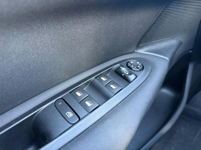 C4 1.6 BlueHDi Business Class Navi DAB SHZ