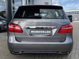 Mercedes-Benz B 180 Urban AUTOMATIK+NAVI+PARK PILOT*SHZG - Mercedes-Benz B 180 in Oldenburg