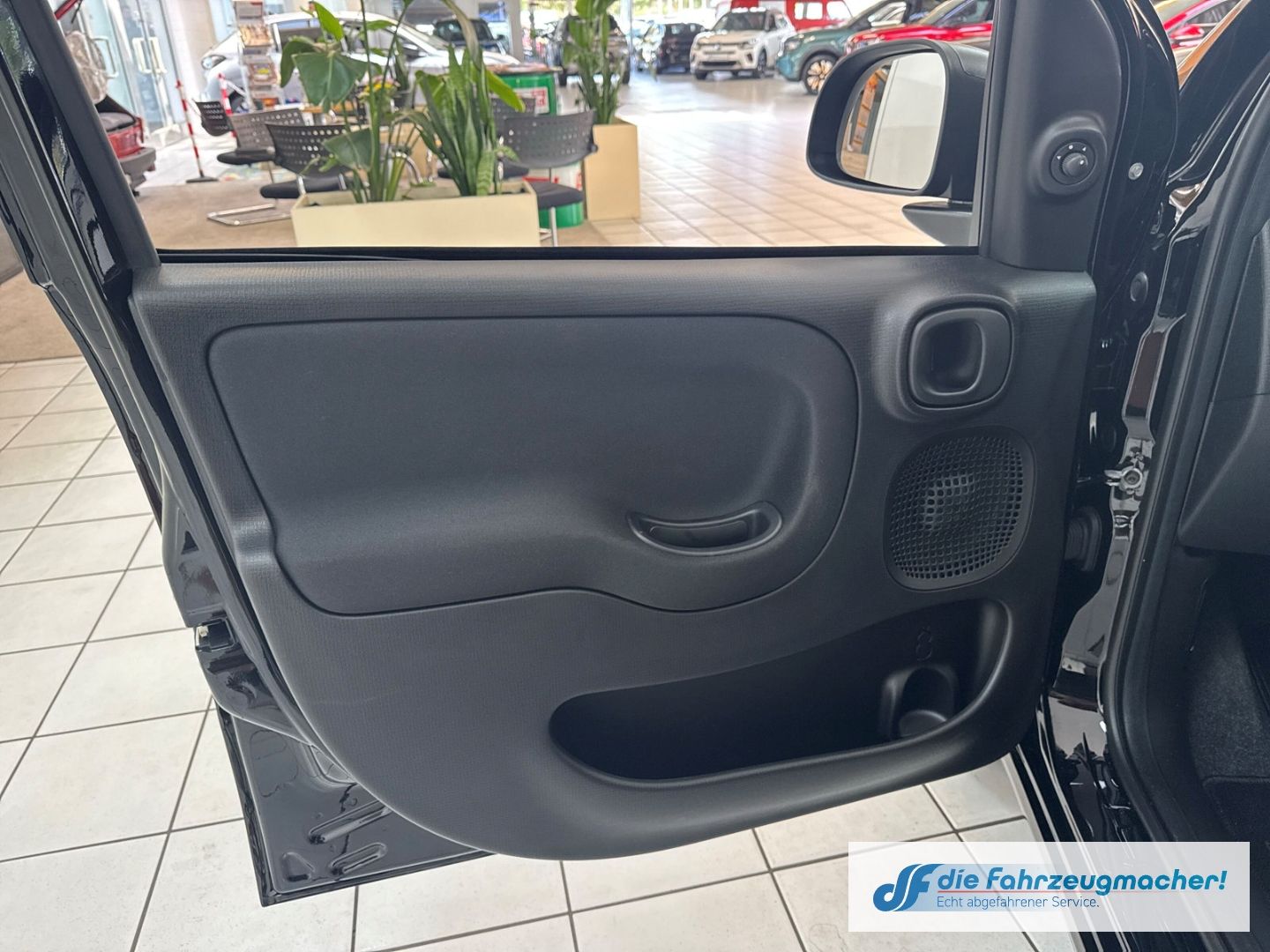 Fahrzeugabbildung Fiat Pandina Hybrid Tempomat Icon Digitales Cockpit D