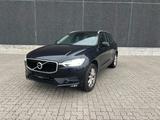 Volvo XC 60 XC60 Momentum 2WD - Volvo XC60: Schwarz
