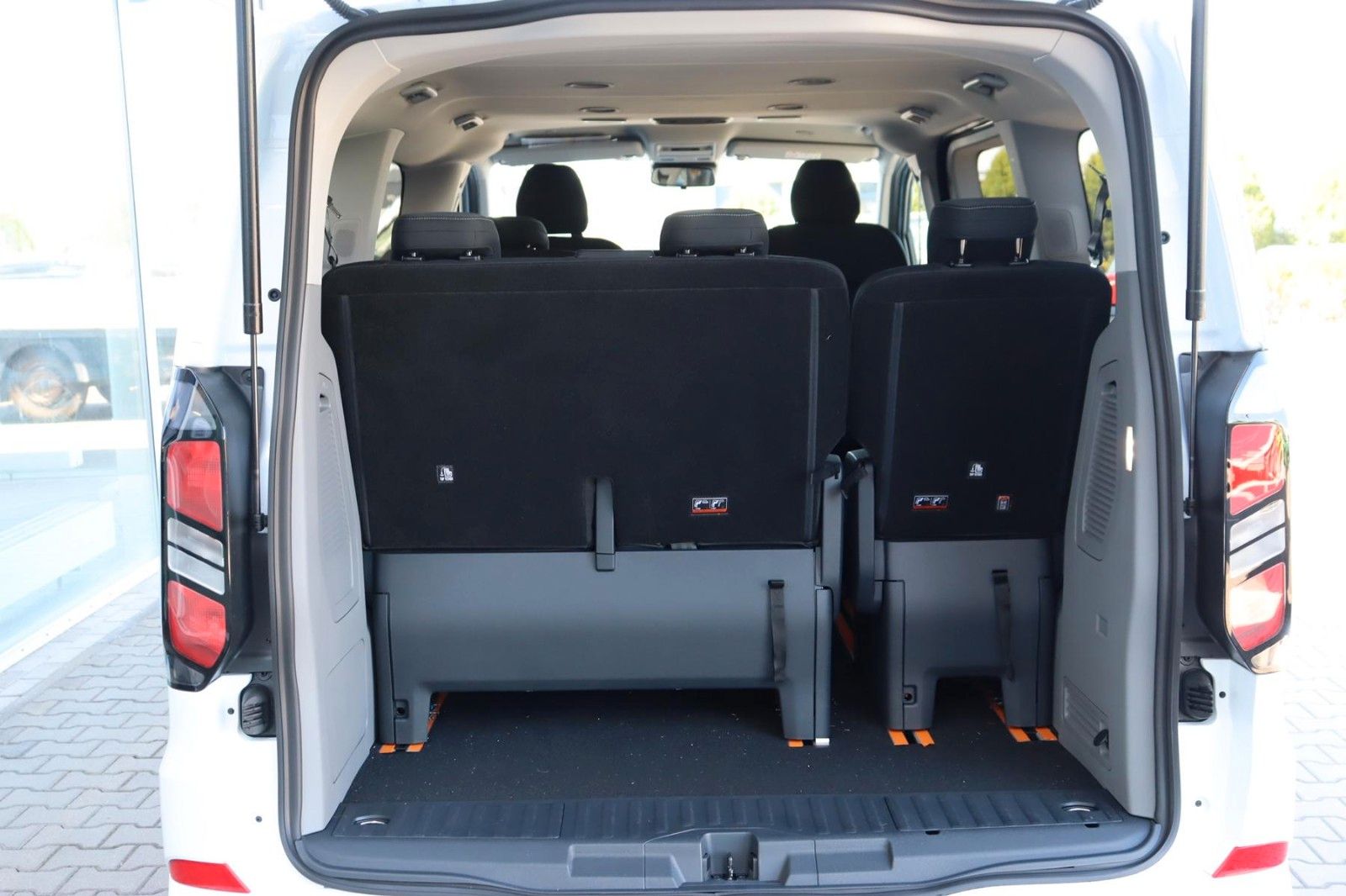 Ford Tourneo Custom Titanium 2.0 EcoBl. AHK 2,99% FIN foto 12
