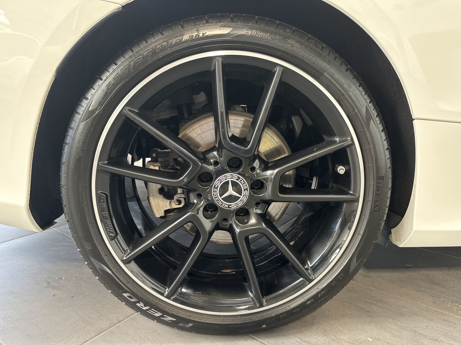 Fahrzeugabbildung Mercedes-Benz C 220d Coupé AMG-Line Plus NAV+LED+KAM+AHK+19ZO