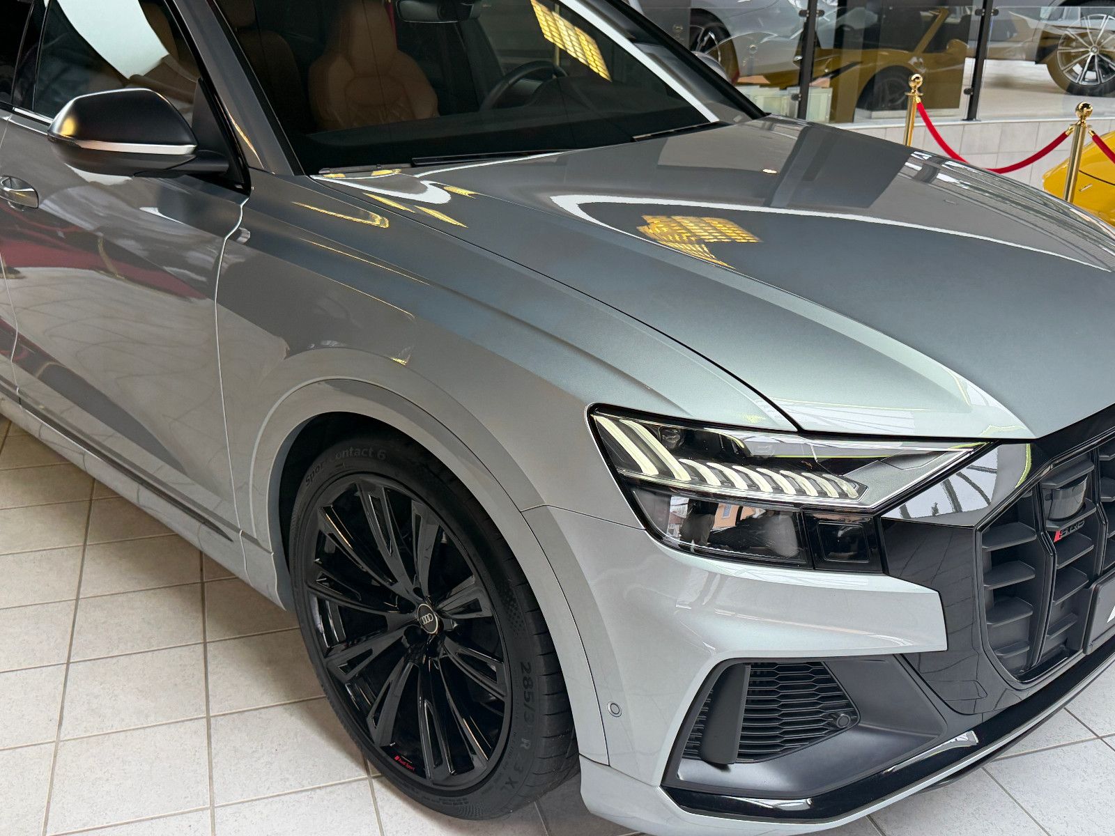 Fahrzeugabbildung Audi SQ8 4.0 TFSI quattro/EXCLUSIVE/ALCANTARA/BLACK