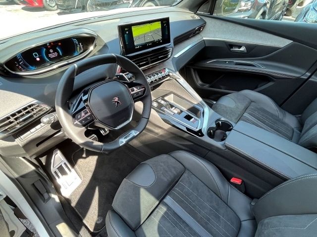 3008 Hybrid 225
