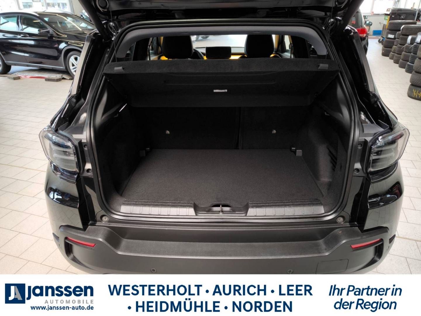 Fahrzeugabbildung Jeep Avenger Summit+