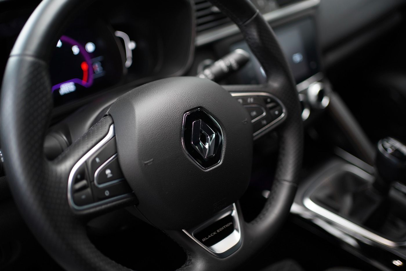 Fahrzeugabbildung Renault Kadjar TCe 140 Black Edition +Black Edition+Navi