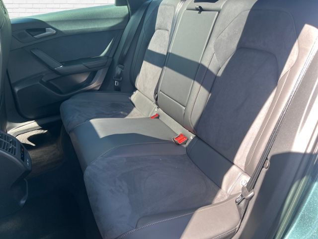 Fahrzeugabbildung CUPRA Leon Sportstourer 1.5 eTSI DSG KLIMA LED NAVI AL
