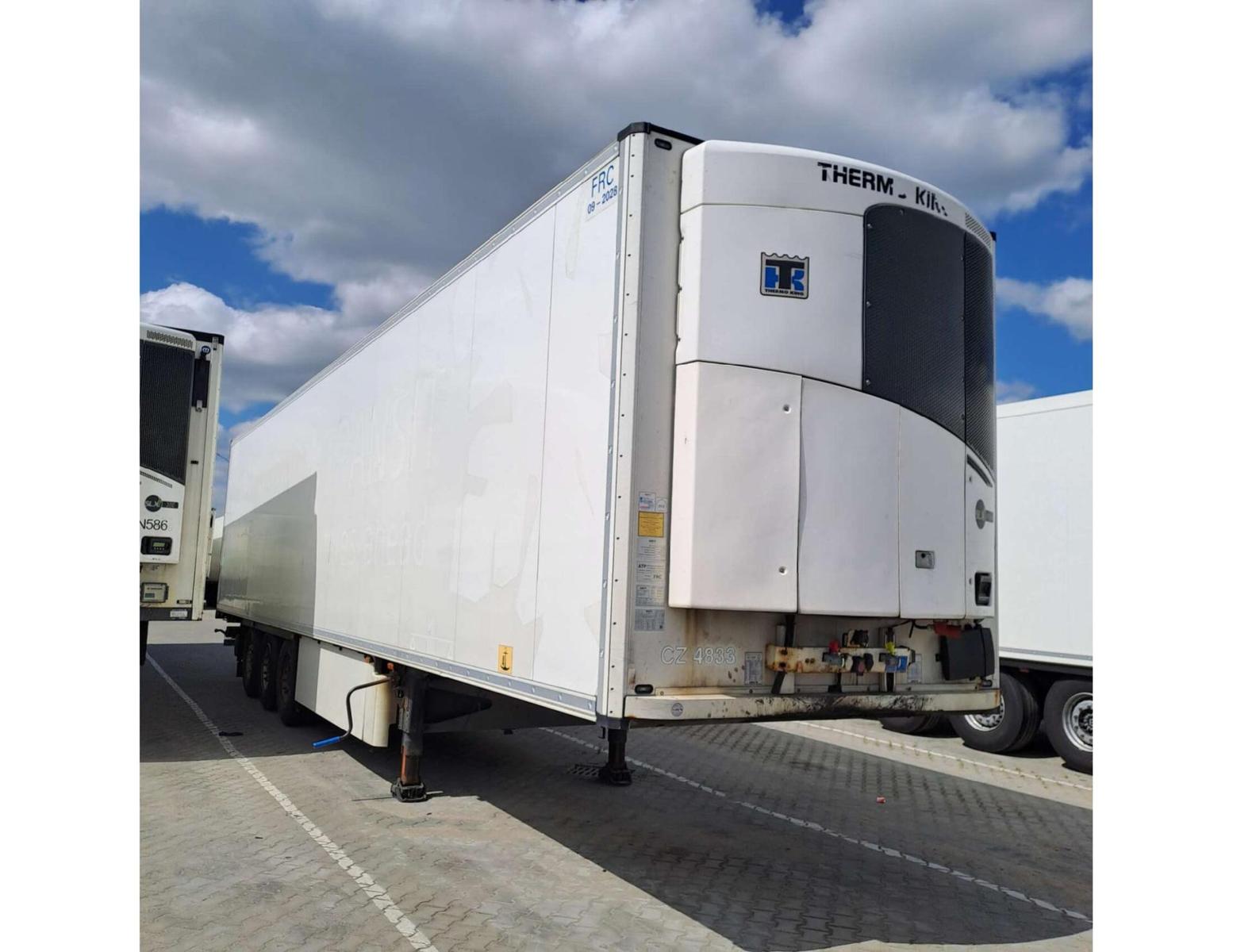 Schmitz Cargobull SKO Double Deck FP 45 ThermoKing SLXi 300