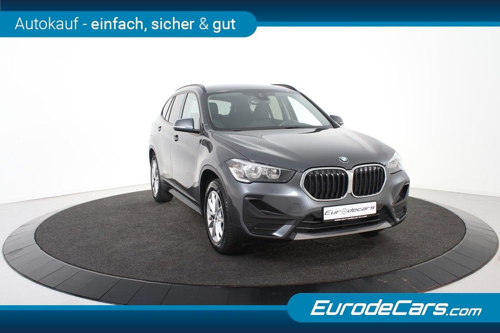 BMW X1 sDrive18i *1.Hand*Navi*Kamera*EHK* foto 8
