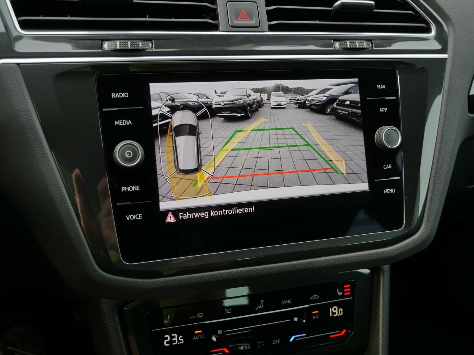 Volkswagen Tiguan - Bild 15