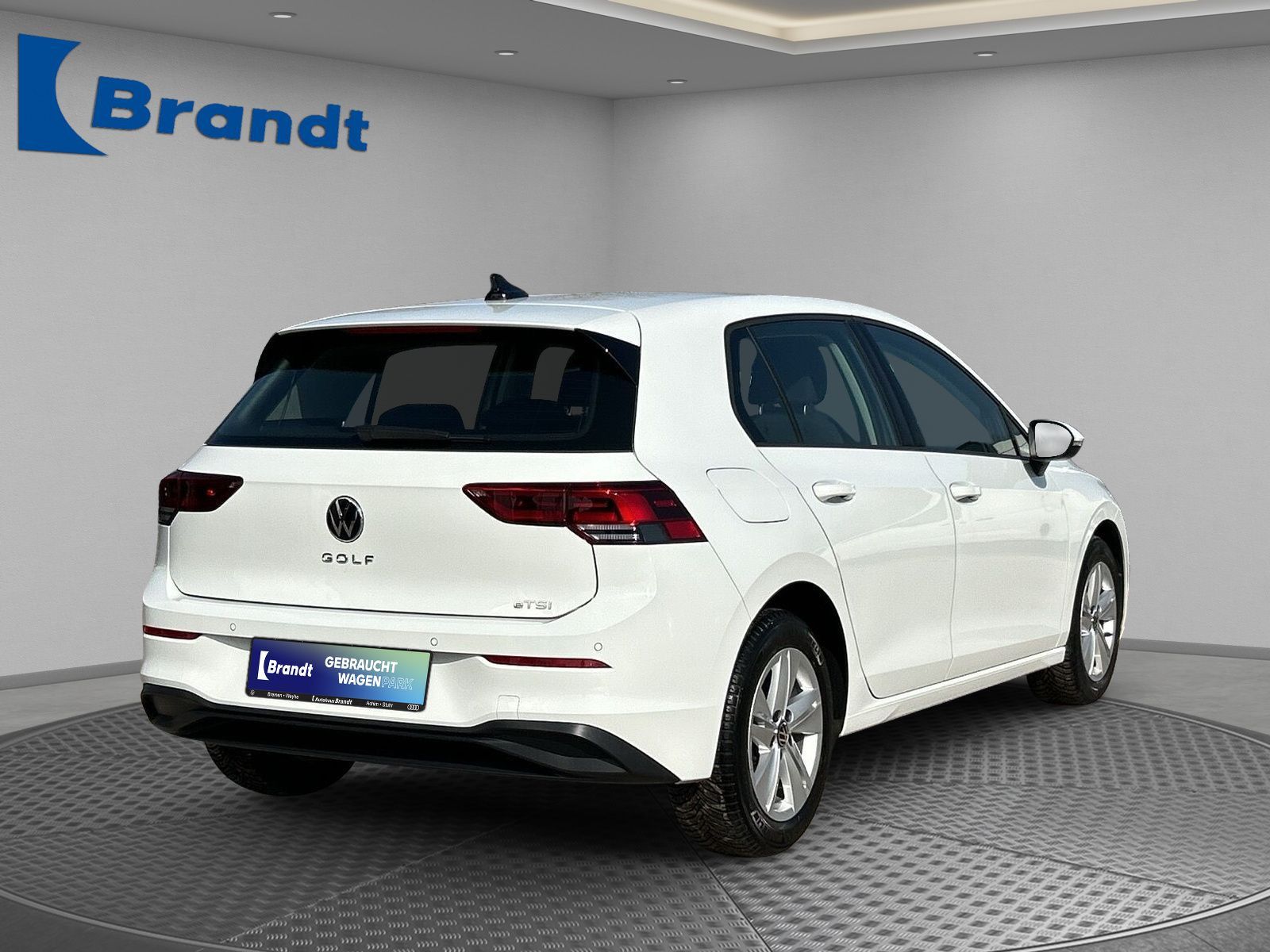 Volkswagen Golf VIII 1.0 eTSI Life FAHRSCHULFAHRZEUG+DSG foto 3