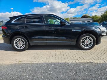 Jaguar F-Pace - 3