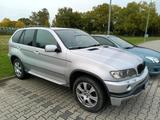 BMW X5 4.4i V8   0-1-7-8-8-6-5-7-9-5-4 - gebrauchte BMW X5 aus dem Jahr 2002
