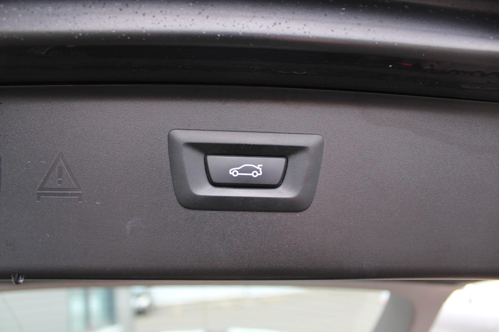 BMW 530d  AHK/Navi Prof./Xenon/Head-Up/SHZ/PDC