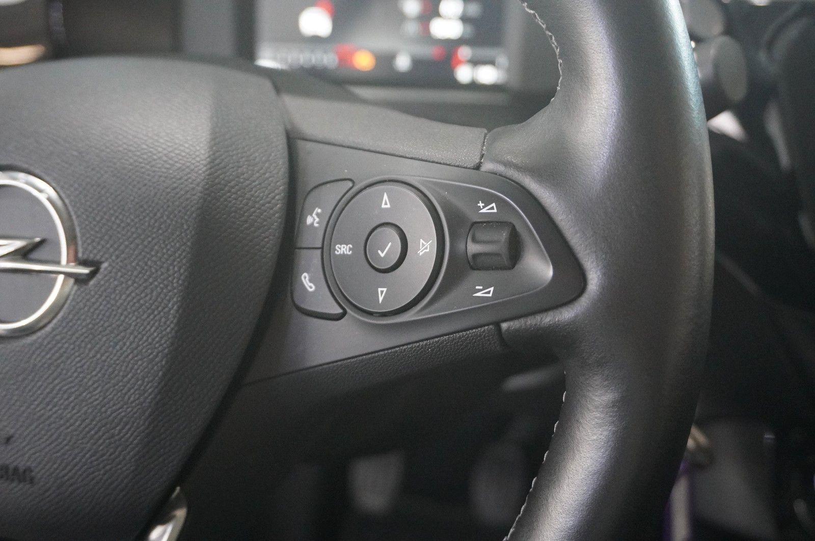 Fahrzeugabbildung Opel Corsa F 1.2 ELEGANCE NAVI/LED/KAMERA/SPORT/VIRT.