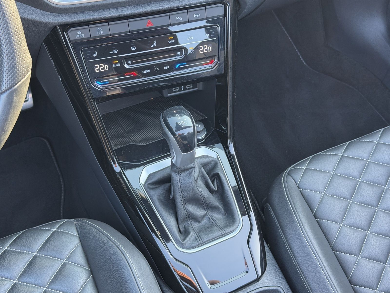 Volkswagen T-Roc - Bild 7