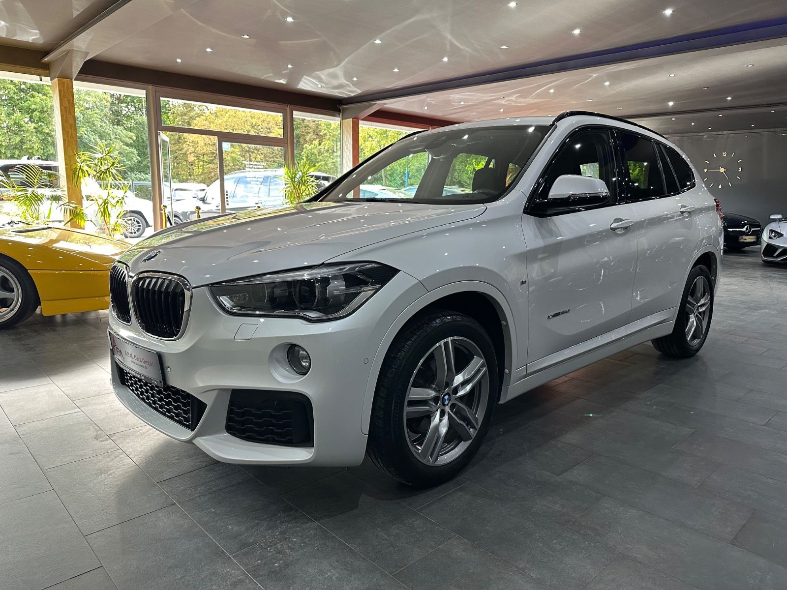 BMW X1 - 1