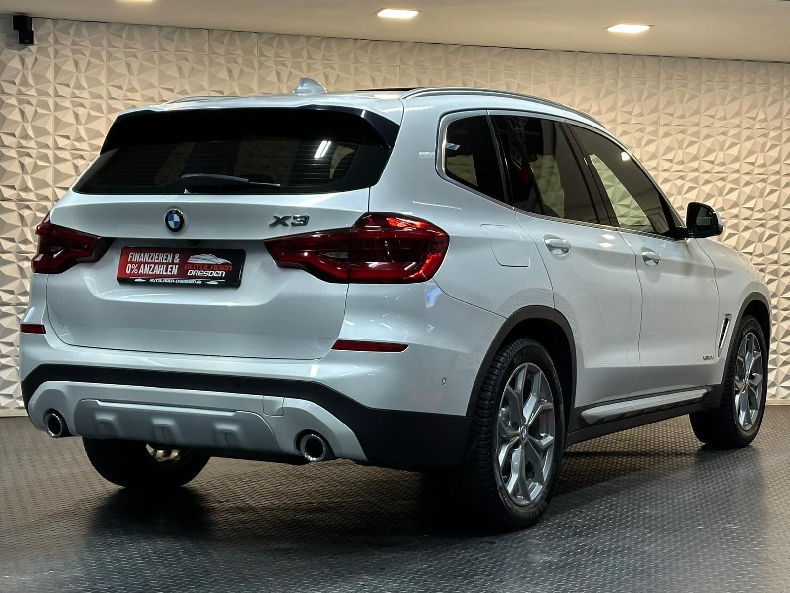 BMW X3  xDrive20d X Line* LED#SHZ#PANO#NAV#TEMP#SPUR - Image 8