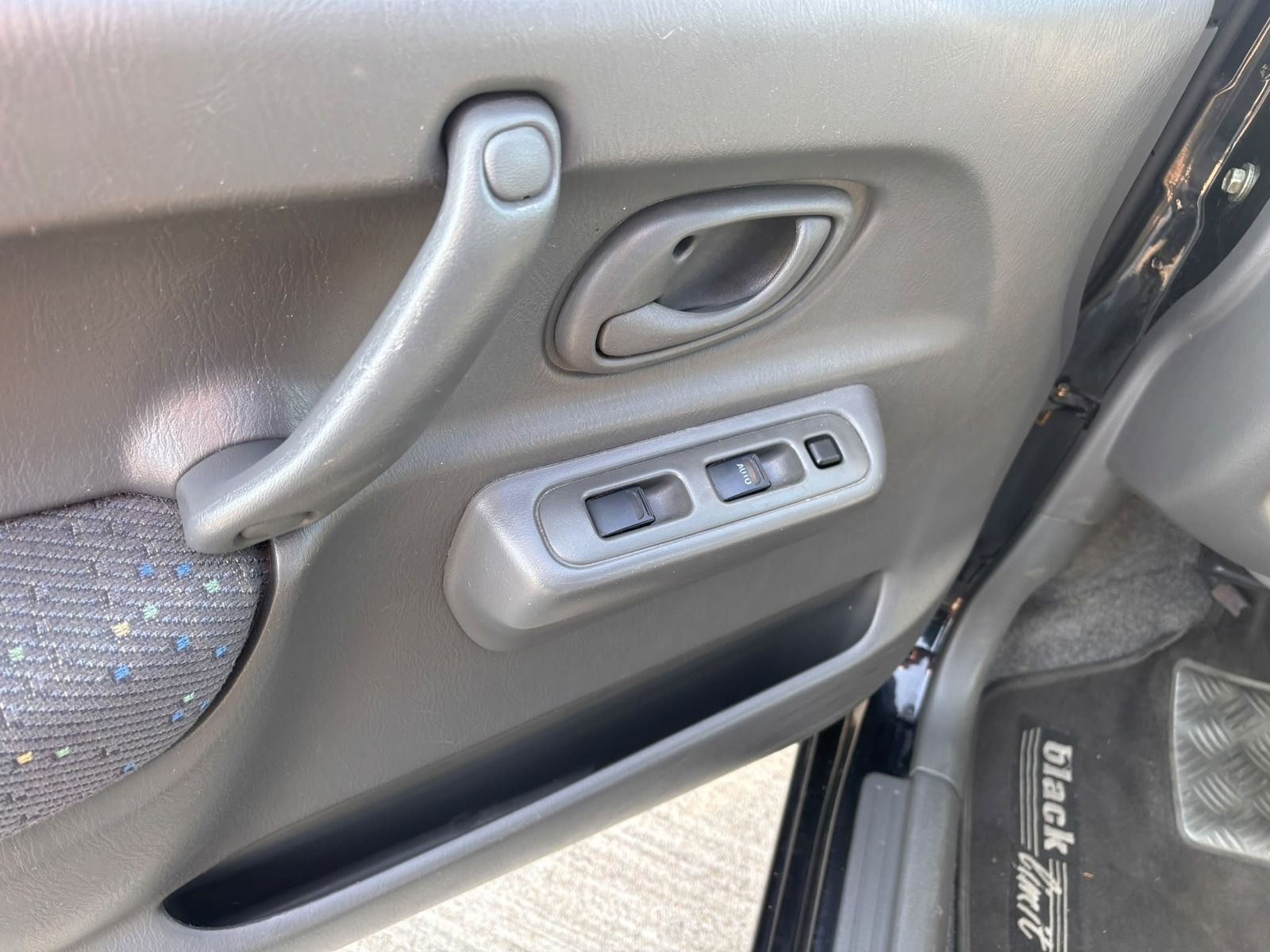 Fahrzeugabbildung Suzuki Ignis Black Limit 1.3 KLIMA ALU Black Limit