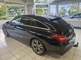 Mercedes-Benz CLA Shooting Brake CLA 180 d "AMG" - Mercedes-Benz: Kombi, 180