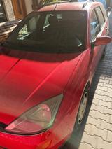 Ford Focus 1.8 Ghia Ghia - Ford Focus aus 1999: Ghia