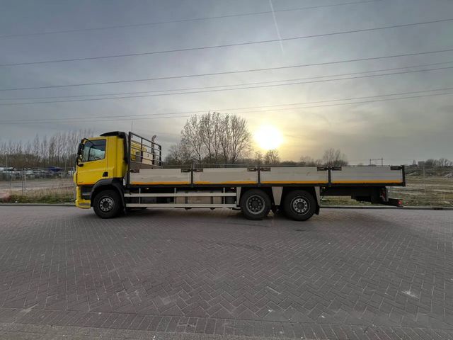 DAF CF 370 open platform with alu side bords ,only 6