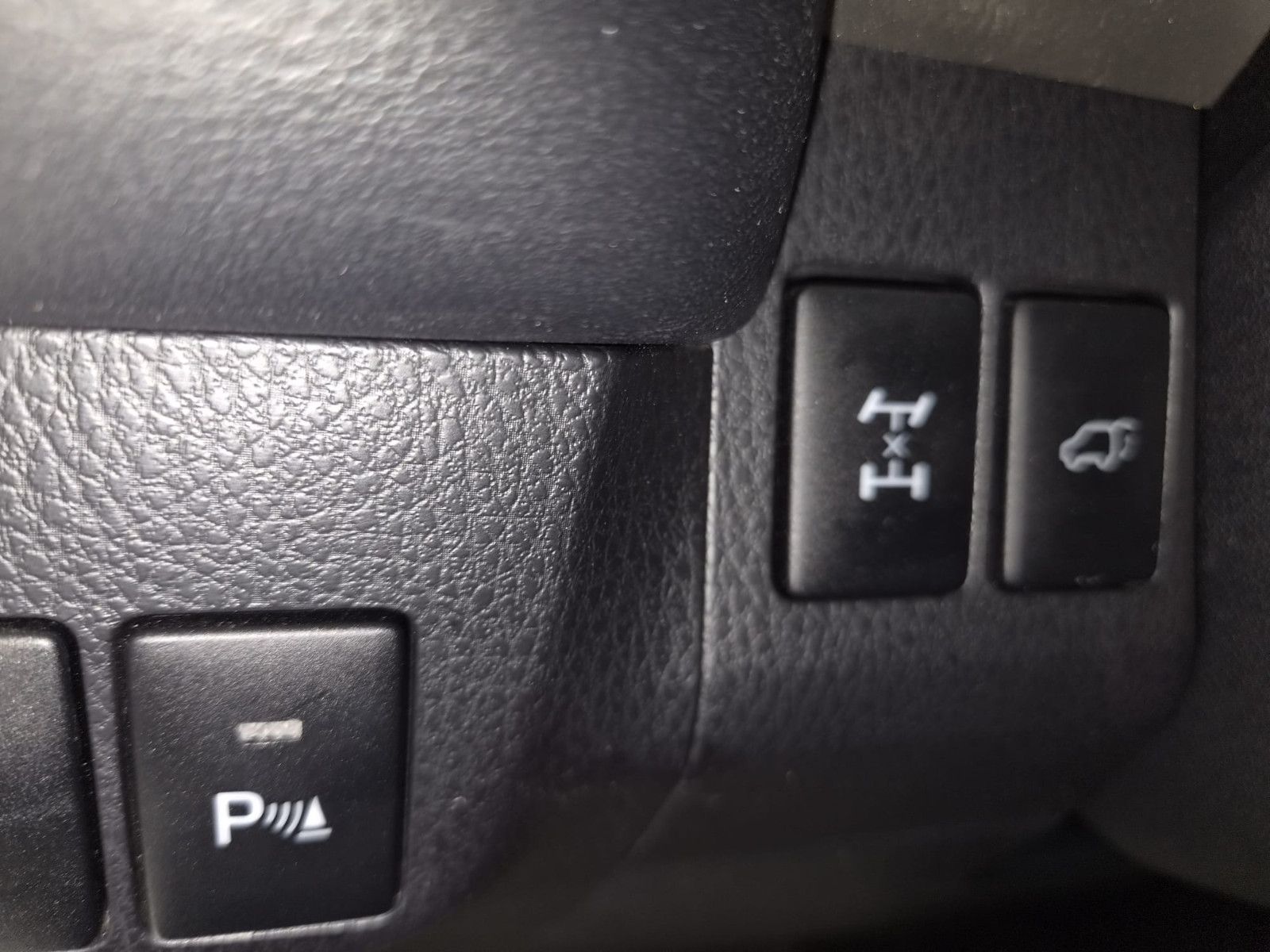 Fahrzeugabbildung Toyota RAV 4 2,0-l-VVT-i Comfort Auto 4x4