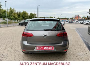Volkswagen Golf - 6