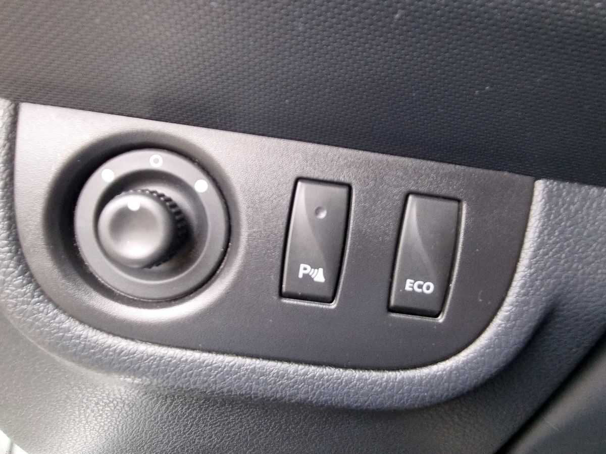 Fahrzeugabbildung Dacia Sandero Stepway Celebration TCe 90