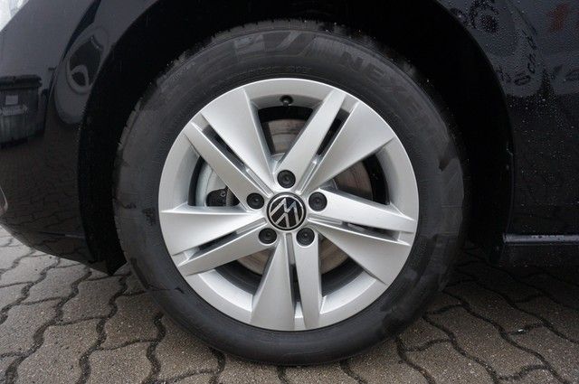 Fahrzeugabbildung Volkswagen Golf VIII Variant TDI Life LED Navi AID ACC RFK
