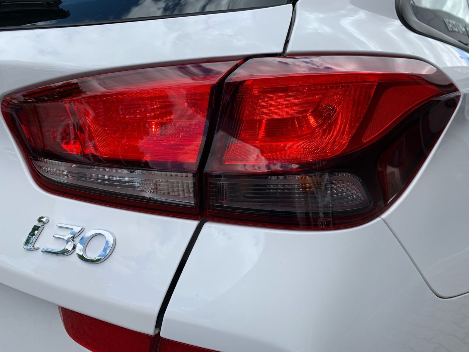 Fahrzeugabbildung Hyundai i30 Kombi 1.5 T-GDI Trend Mild-Hybrid Navi Komfo