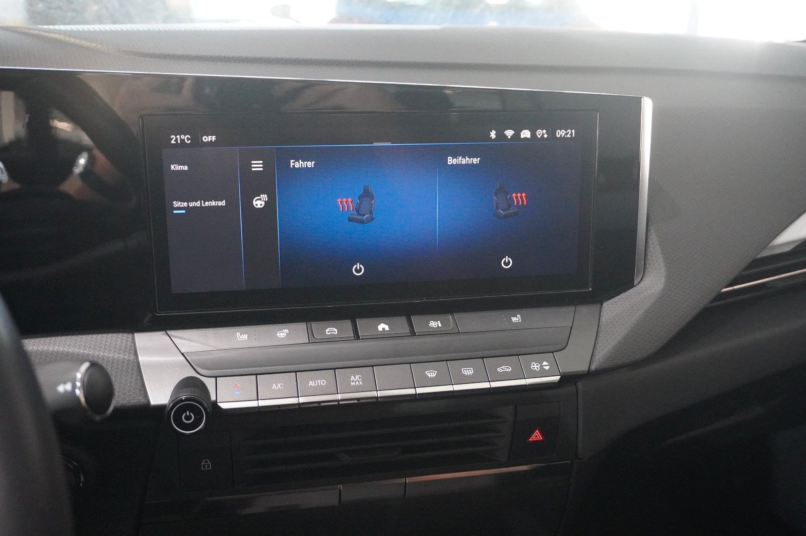 Fahrzeugabbildung Opel Astra L ST 1.5D BUSINESS NAVI/LED/KAMERA/SH/AHK