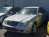 Mercedes-Benz E 220 E Limousine E 220 CDI Elegance - gebrauchte Mercedes-Benz E 220 aus dem Jahr 2002